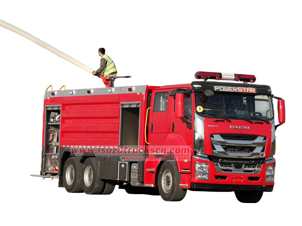 ISUZU GIGA 12000L foam fire engine