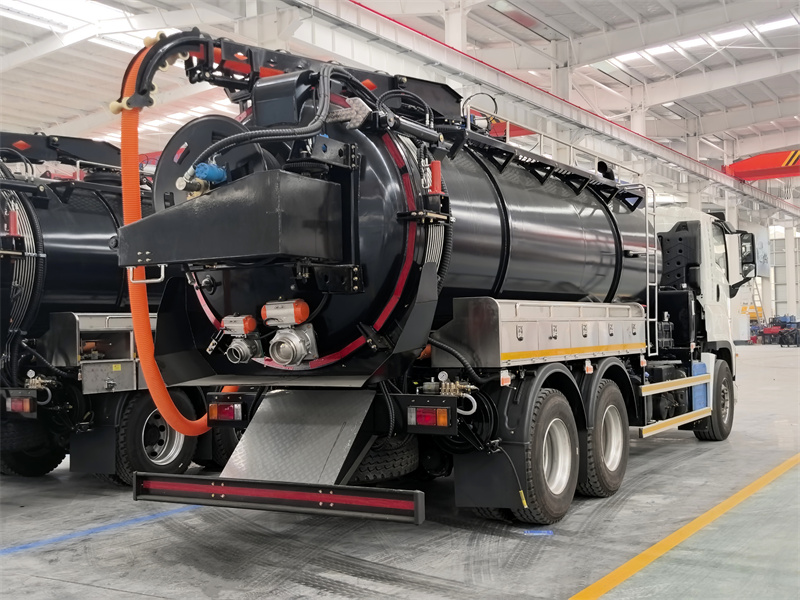 Isuzu 15cbm combined sewer cleaning truck