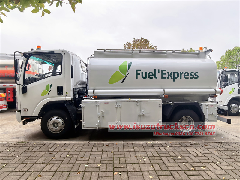 Isuzu KV600 6000 liters fuel refueling truck