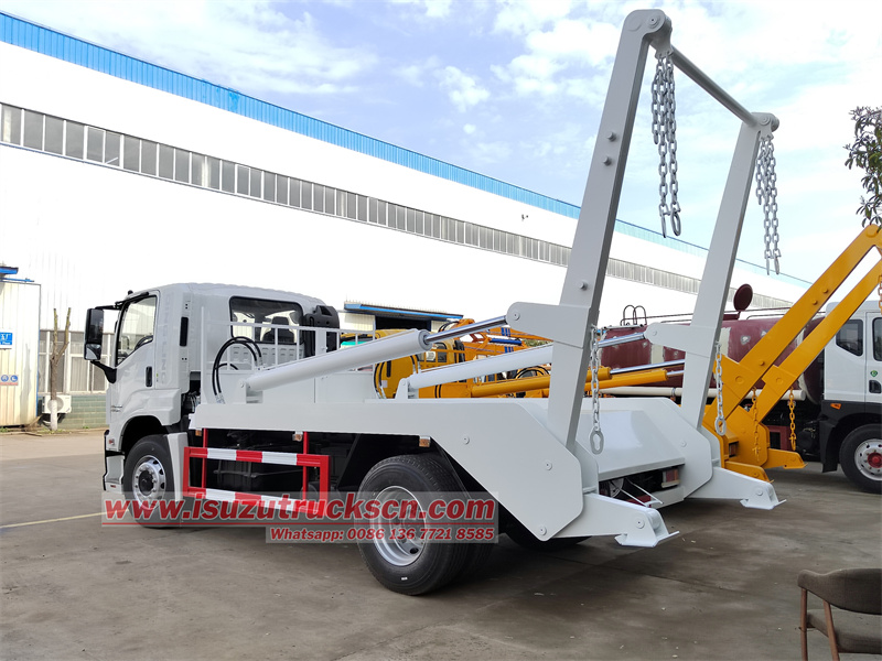 Isuzu FTR 10CBM swing arm garbage truck