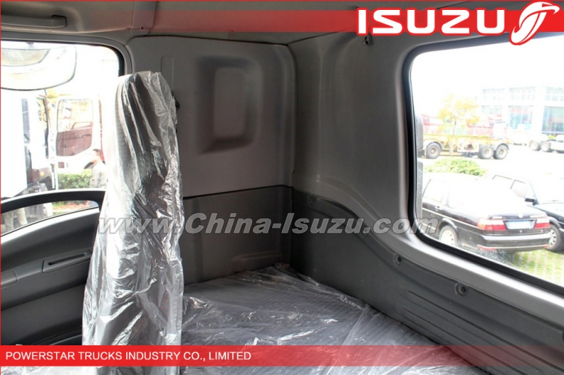 Japanese 4x2 350hp ISUZU VC46 Prime Mover Truck Tractor Head supplier