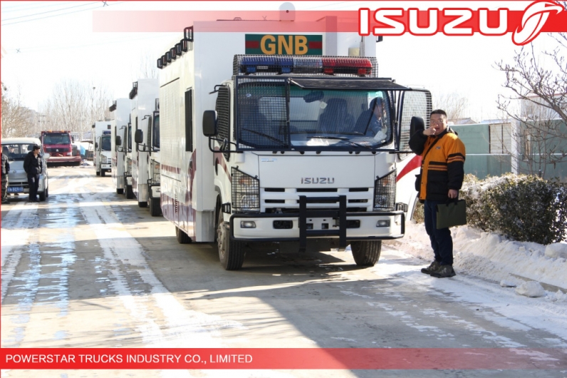 4x4,6x6 Isuzu Police Workshop Truck with guard for Emergency