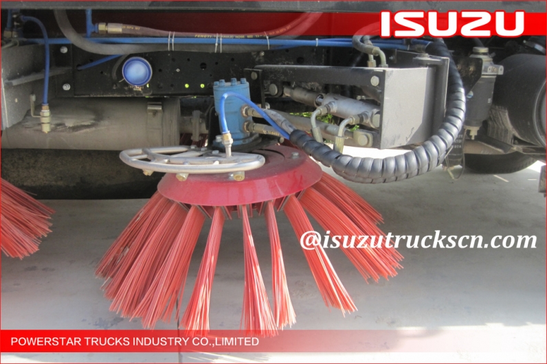 Japanese 5cbm Isuzu Street Sweeping Garbage Truck for sale