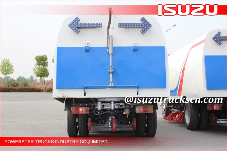Japanese 5cbm Isuzu Street Sweeping Garbage Truck for sale