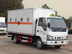 6 Ton Isuzu chassis with Space Cab cargo truck