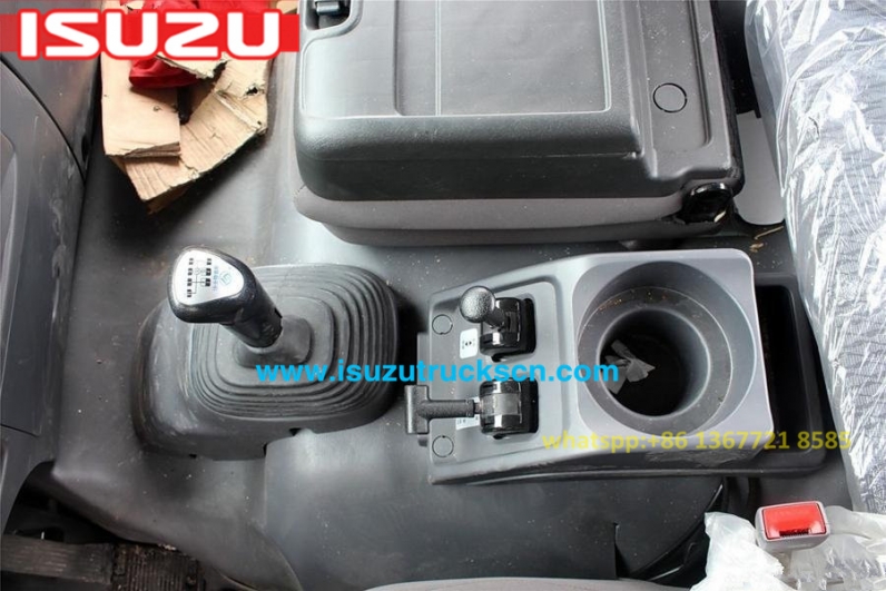 ISUZU brand truck tractor head 6x4 tractor truck low price