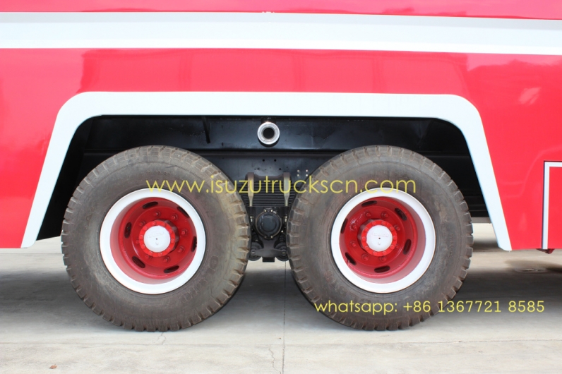 ISUZU fast and safe fire truck