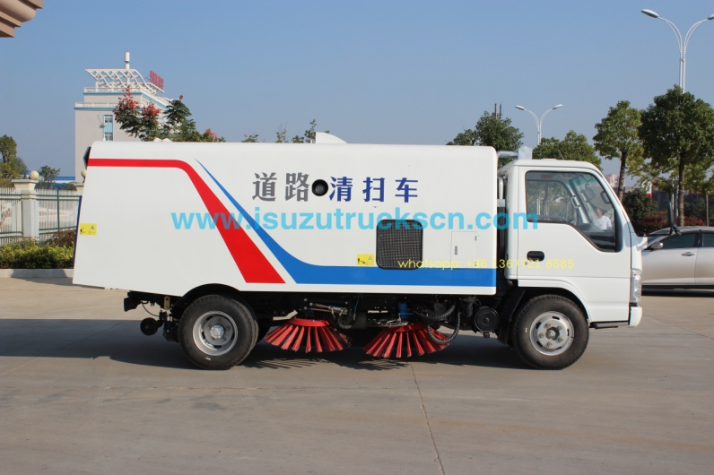 low price of ISUZU NKR 3cbm-5cbm Isuzu Road Sweeping Vehicle