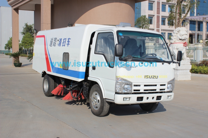 low price of ISUZU NKR 3cbm-5cbm Isuzu Road Sweeping Vehicle