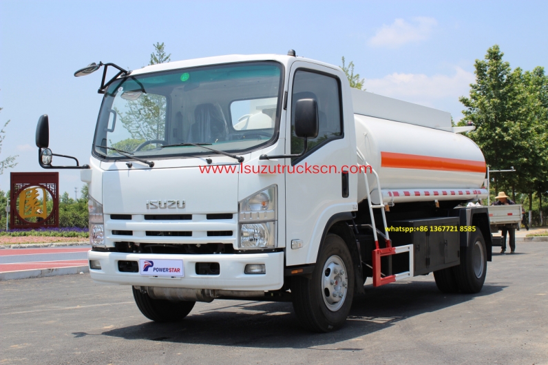 Best price 8,000L Diesel Fuel tank truck NPR ISUZU for sale