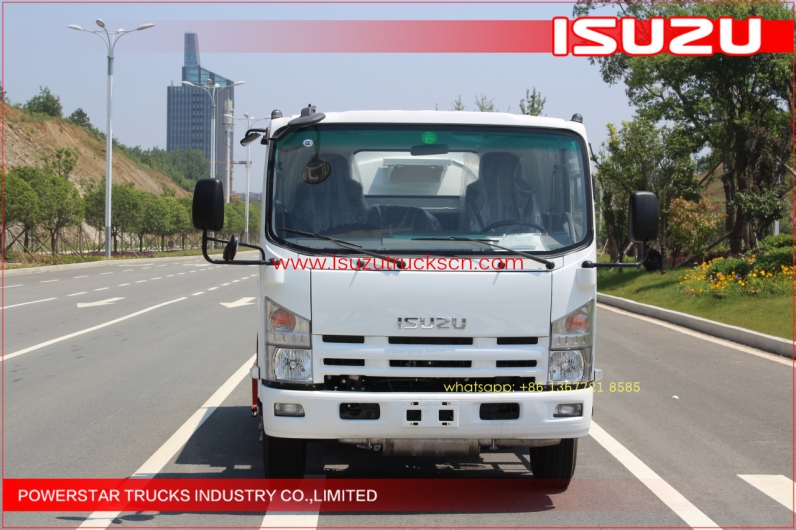 Best price 8,000L Diesel Fuel tank truck NPR ISUZU for sale