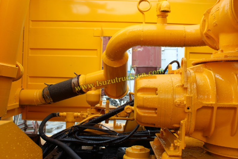 10wheesl Isuzu brand Combined Sewer Jetting Vacuum Trucks