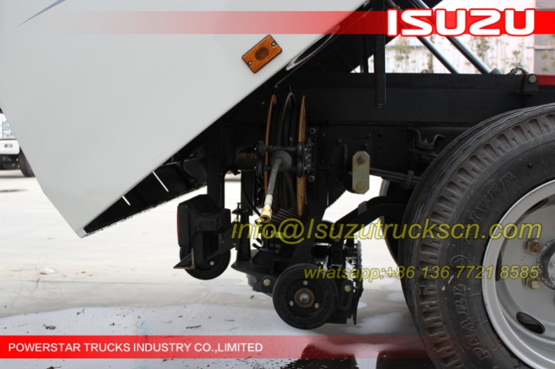 Street Sweeper and Washer Isuzu trucks