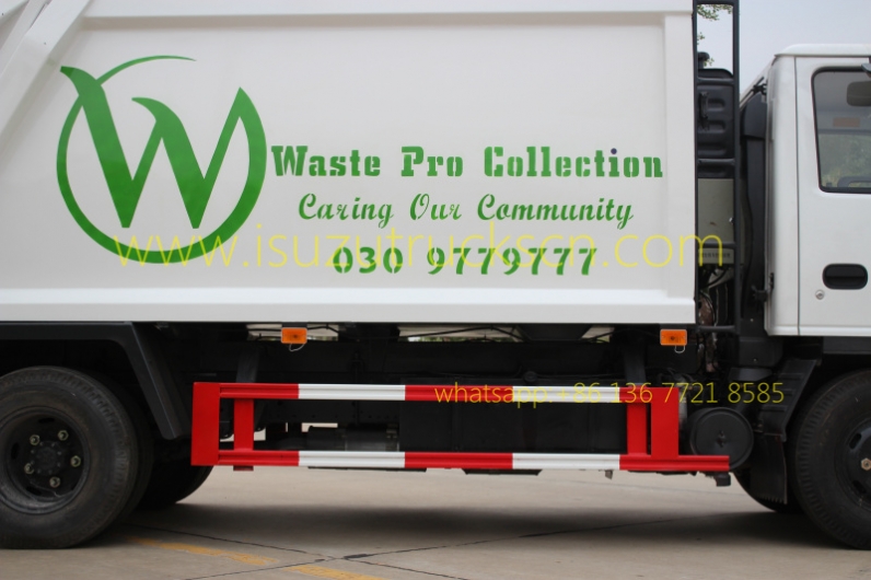 4000L hydraulic compressive garbage truck with 4CBM capacity