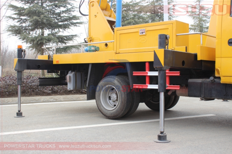 High quality aerial platform truck Isuzu Hydraulic telescopic boom truck