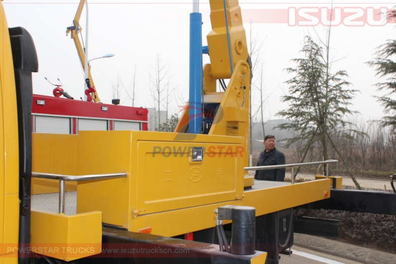 High quality aerial platform truck Isuzu Hydraulic telescopic boom truck