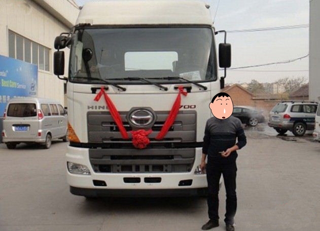 Prime Mover HINO TRACTOR UNIT