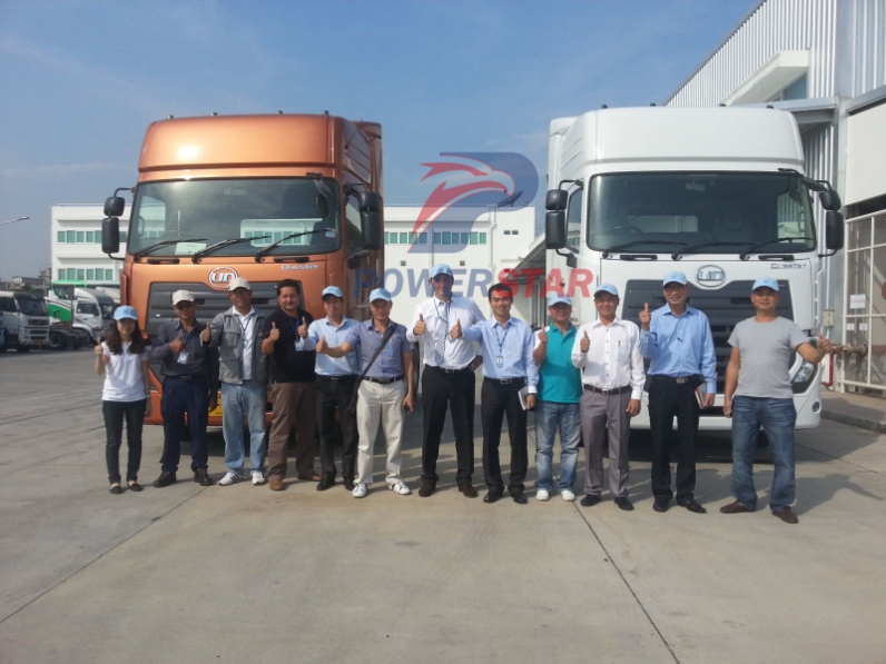 UD heavy TRACTOR UNIT