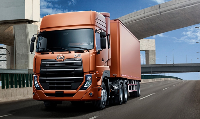 UD heavy TRACTOR UNIT