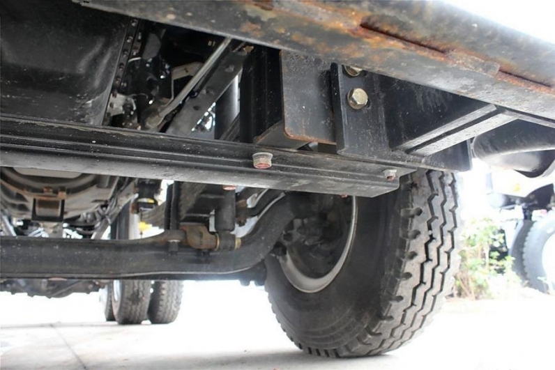 new 6x4 Heavy Tow Trucks Isuzu Heavy tractor truck