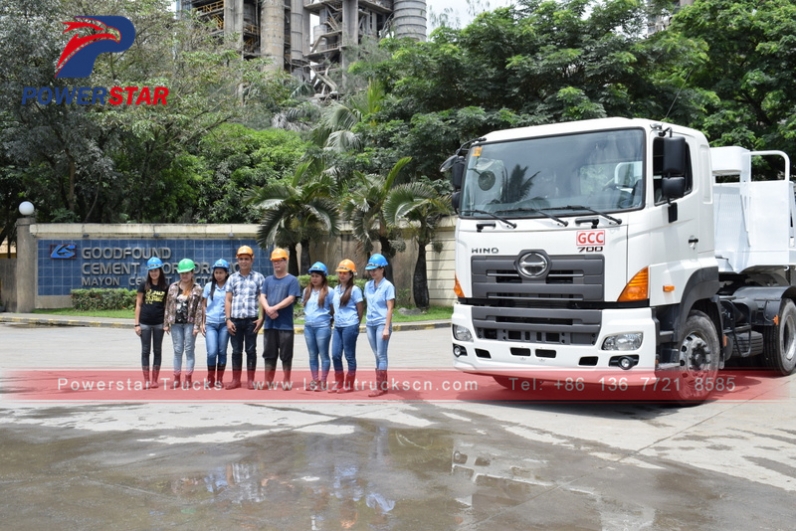 Philippines 6*4 HINO Prime Mover 10 Wheel 700 Tractor Head