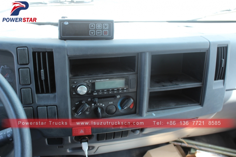 Japan 4x2 diesel refrigerated truck 10-15ton freezer truck for sale