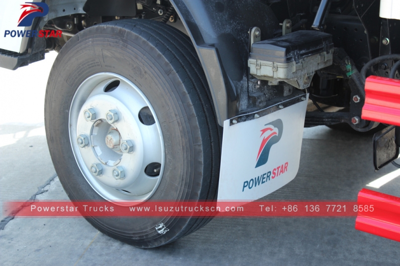 Japan 4x2 diesel refrigerated truck 10-15ton freezer truck for sale