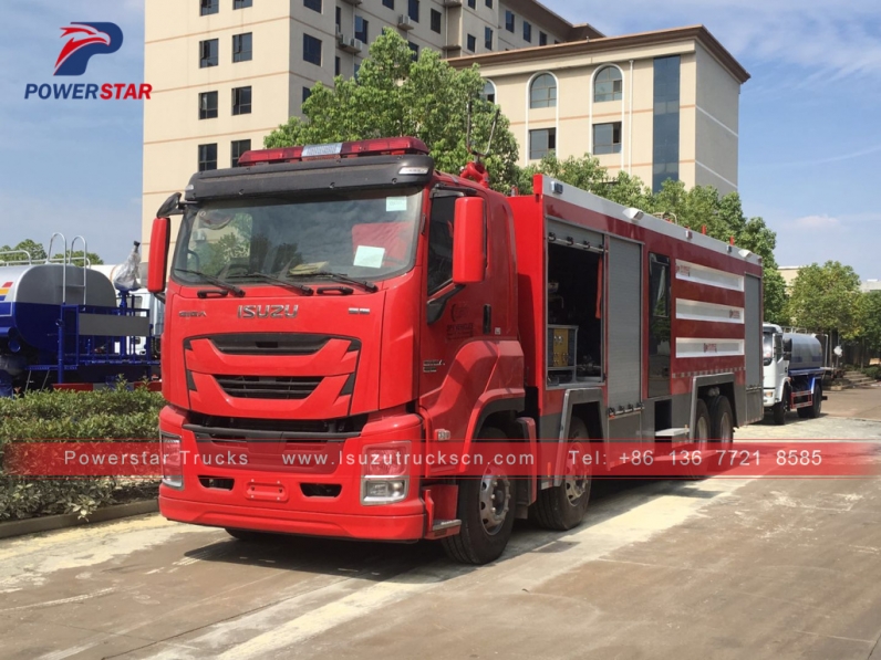 GIGA ISUZU Water/Foam/Dry Powder Monitor Fire Truck