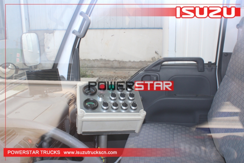 ISUZU cleaning garbage truck sweeper road vacuum cleaners