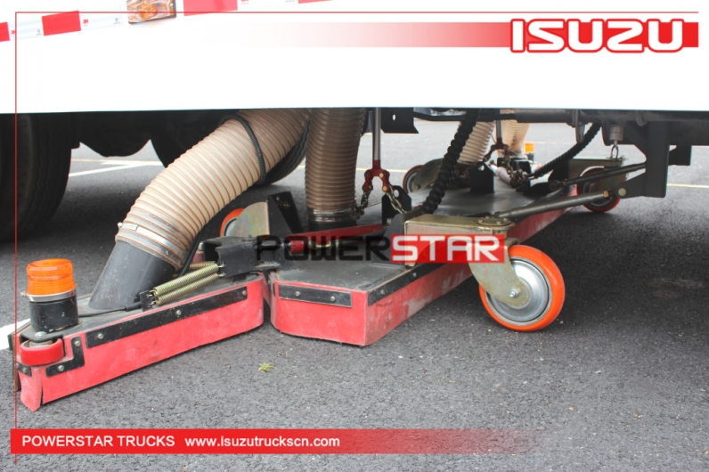 ISUZU cleaning garbage truck sweeper road vacuum cleaners