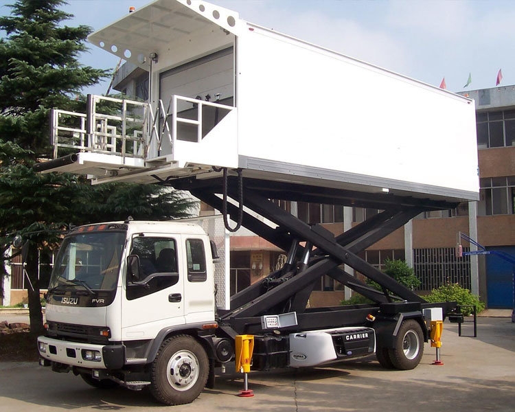 Japanese brand Isuzu chassis 3000 Litres fuel tank truck