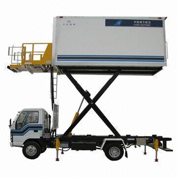 Japanese brand Isuzu chassis 3000 Litres fuel tank truck