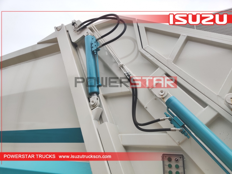 Rear Load Garbage Trucks ISUZU GIGA Hydraulic Garbage Compactor Vehicle