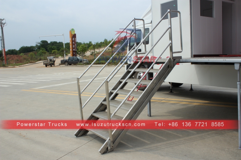 ISUZU 10-20M Aerial Platform Truck