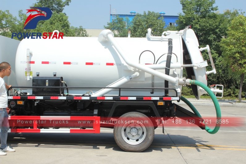 Isuzu Fecal Suction Sewage Truck with ITALY Vacuum Pump small 5000L Sewel Jetting