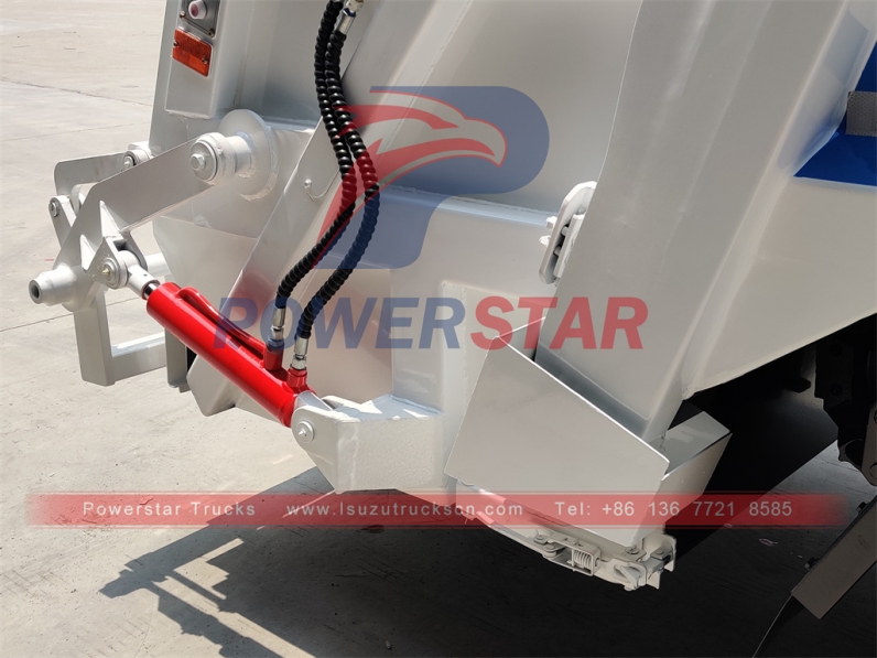Refuse compressed collection garbage truck Isuzu 6cbm garbage compactor truck