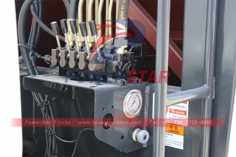 New ISUZU 4x2 NQR / NKR 4tons garbage compactor trucks export Philippines