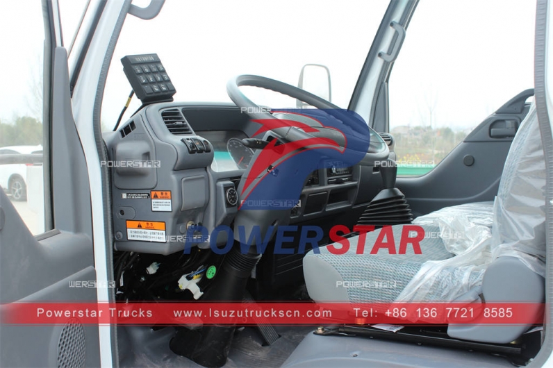 Japanese ISUZU 4×2 garbage compactor rear loader for Philippines