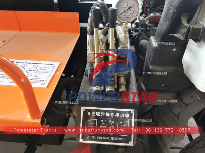 Japanese ISUZU NKR sewer vacuum truck at best price