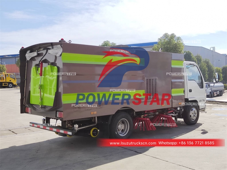 ISUZU NKR/ELF 100P road sweeping truck for sale
