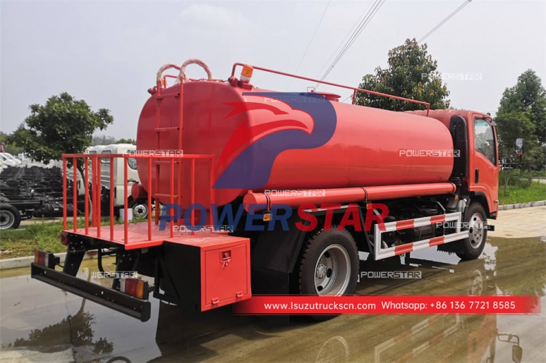 ISUZU ELF 700P 190HP water spraying truck for export