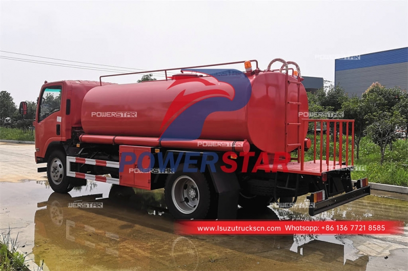 ISUZU ELF 700P 190HP water spraying truck for export