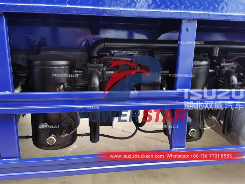 Japane brand ISUZU GIGA vacuum sewage truck at best price