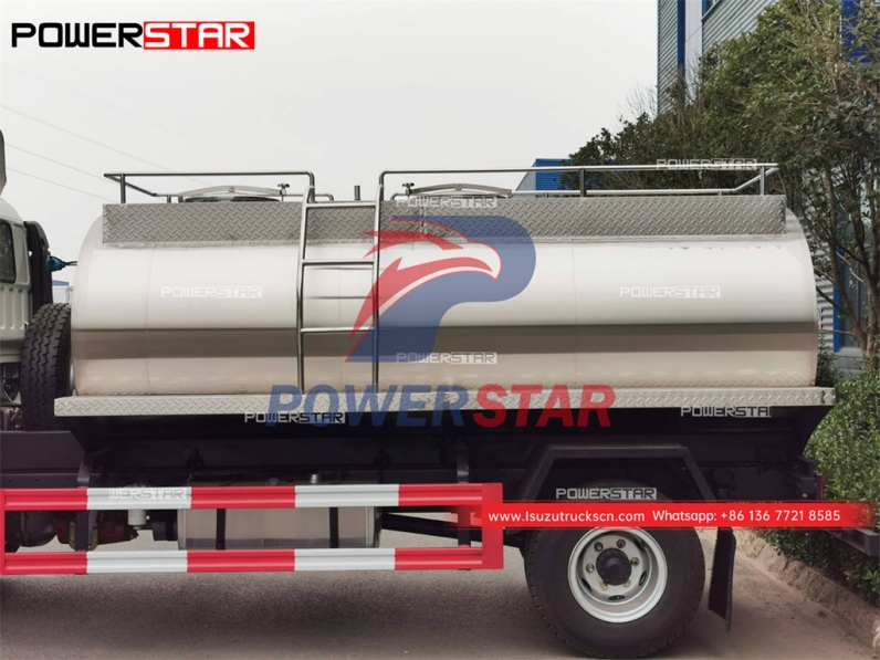 Mongolia ISUZU 4CBM stainless steel milk tank truck for sale
