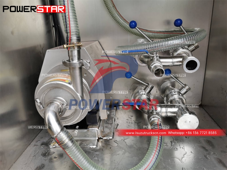 Mongolia ISUZU 4CBM stainless steel milk tank truck for sale