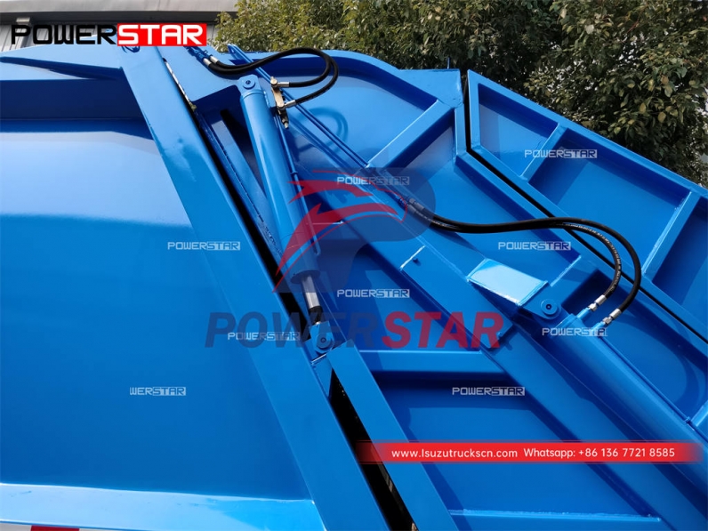 High performance ISUZU GIGA 10 wheeler waste compactor truck