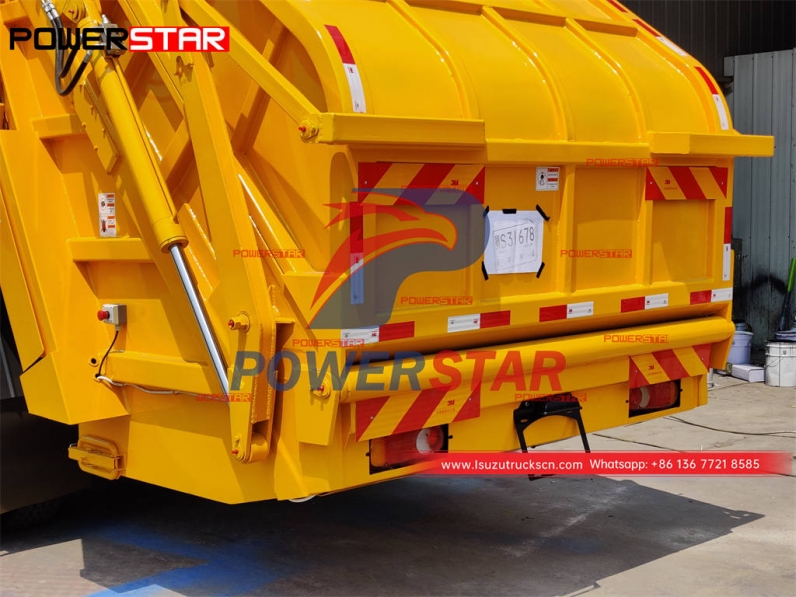 Custom-made ISUZU GIGA 6 wheeler 15 cubic refuse compression truck