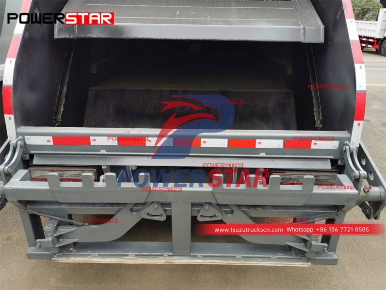 Hot-selling ISUZU 6CBM light duty compressed garbage truck on sale