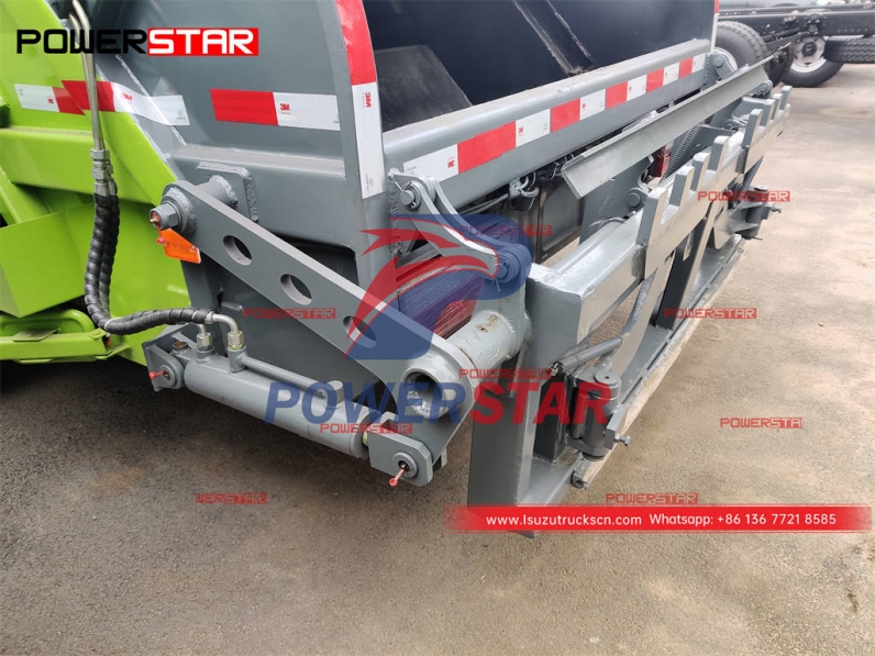 Best-seller ISUZU 700P 8CBM rear loading trash compactor truck on sale