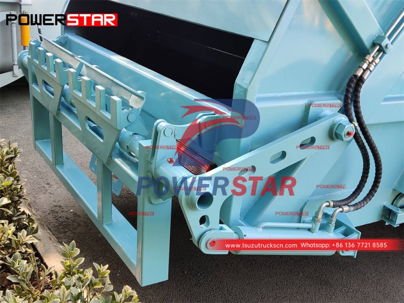 Factory outlet ISUZU 5CBM rear loader truck for sale